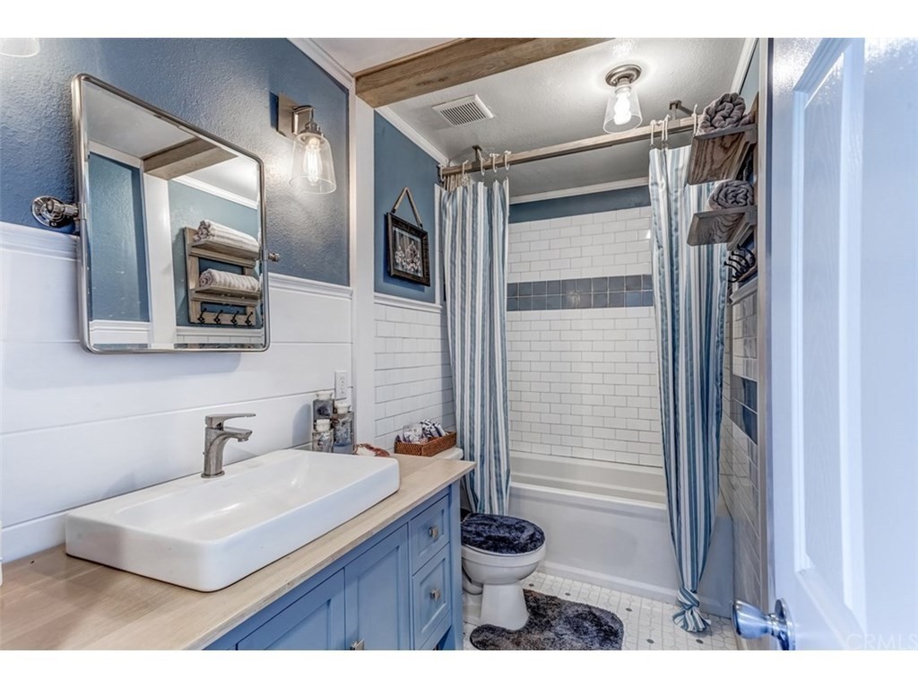 24561 D Harbor View Drive 13, Dana Point CA 92629 - photo 17