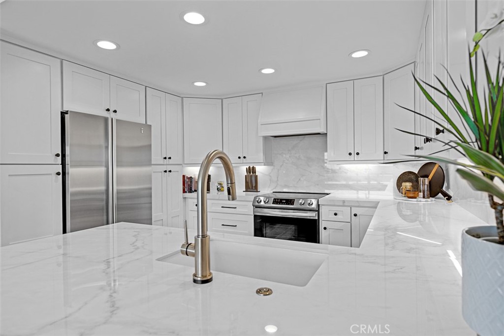 White Slab Porcelain Counters - 24562 Polaris, Dana Point CA 92629 - photo 17