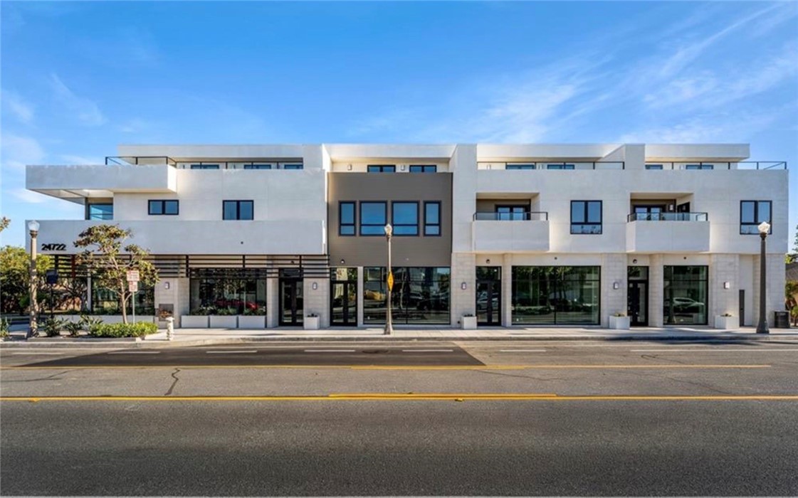 Modern New building - 24722 Del Prado 404, Dana Point CA 92629 - photo 2
