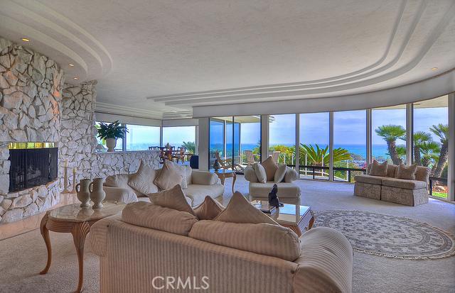 Spacious living room - 24722 El Camino Capistrano, Dana Point CA 92629 - photo 1