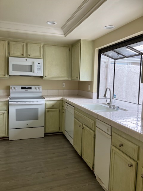 Cozy Nook Kitchen w/Greenhouse Window~ - 24736 Meridian Drive 28, Dana Point CA 92629 - photo 5