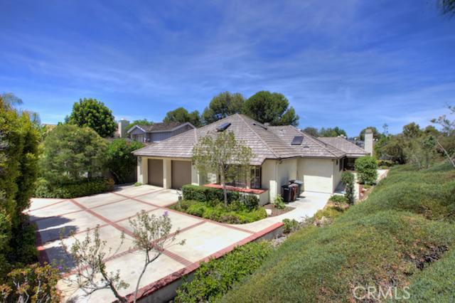 Great Privacy with this Corner Lot! - 24905 Danamaple, Dana Point CA 92629 - photo 1