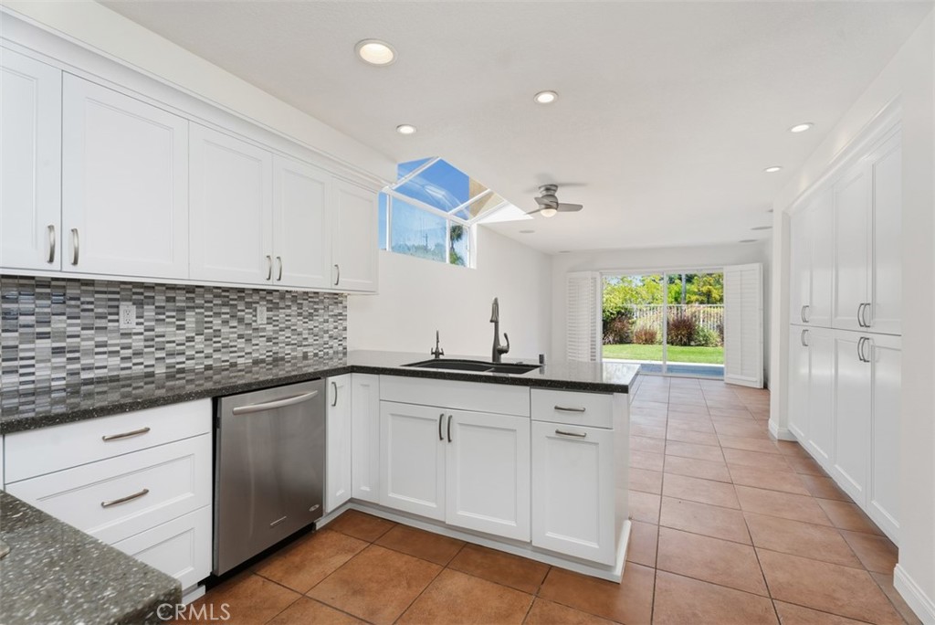 24971 Beachwalk, Dana Point CA 92629 - photo 11