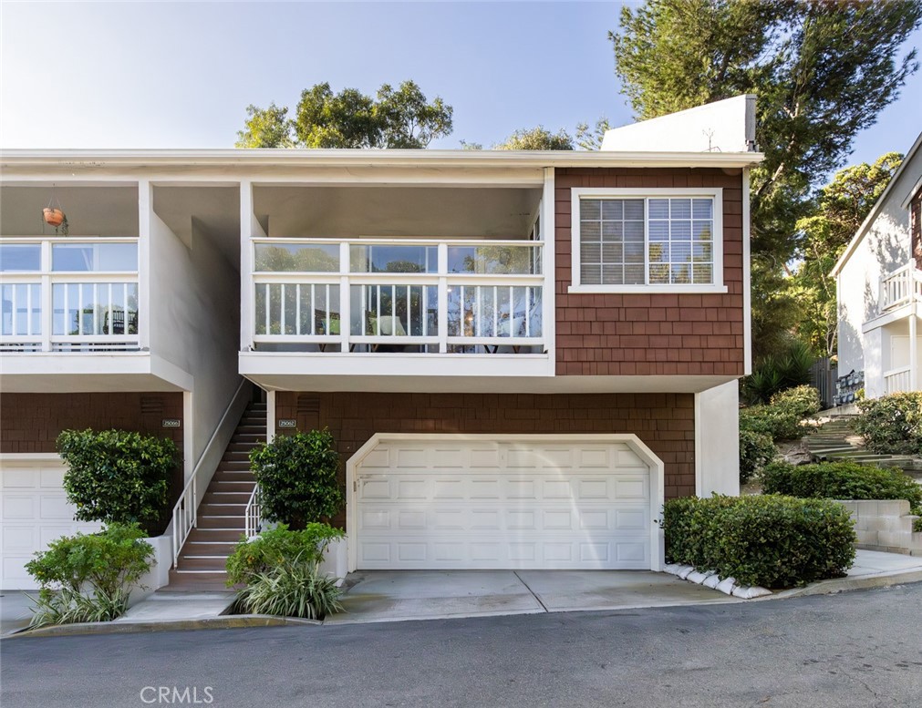 End unit. - 25062 Terrace Lantern 20, Dana Point CA 92629 - photo 1