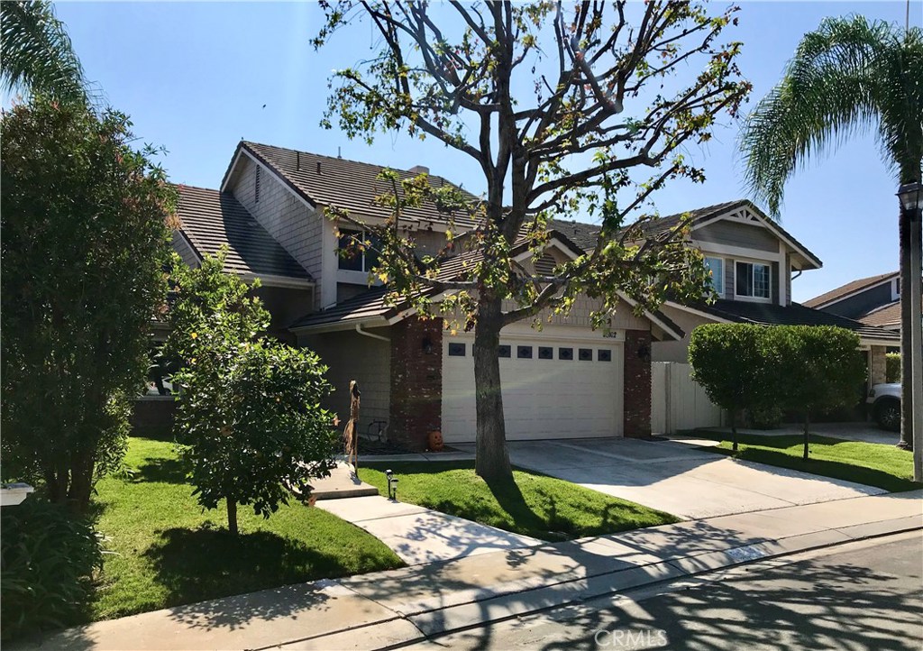 Beautiful home with excellent curb appeal. - 25102 Danabirch, Dana Point CA 92629 - photo 1