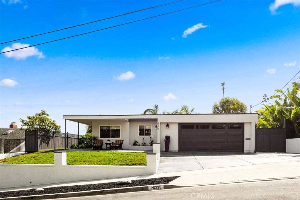Mid-Century Modern Beauty! A mile to Doheny Beach and Dana Point Harbor for fun, sun and surf! Great restaurants, shoppi - 25238 Brigantine Drive, Dana Point CA 92629 - photo 1