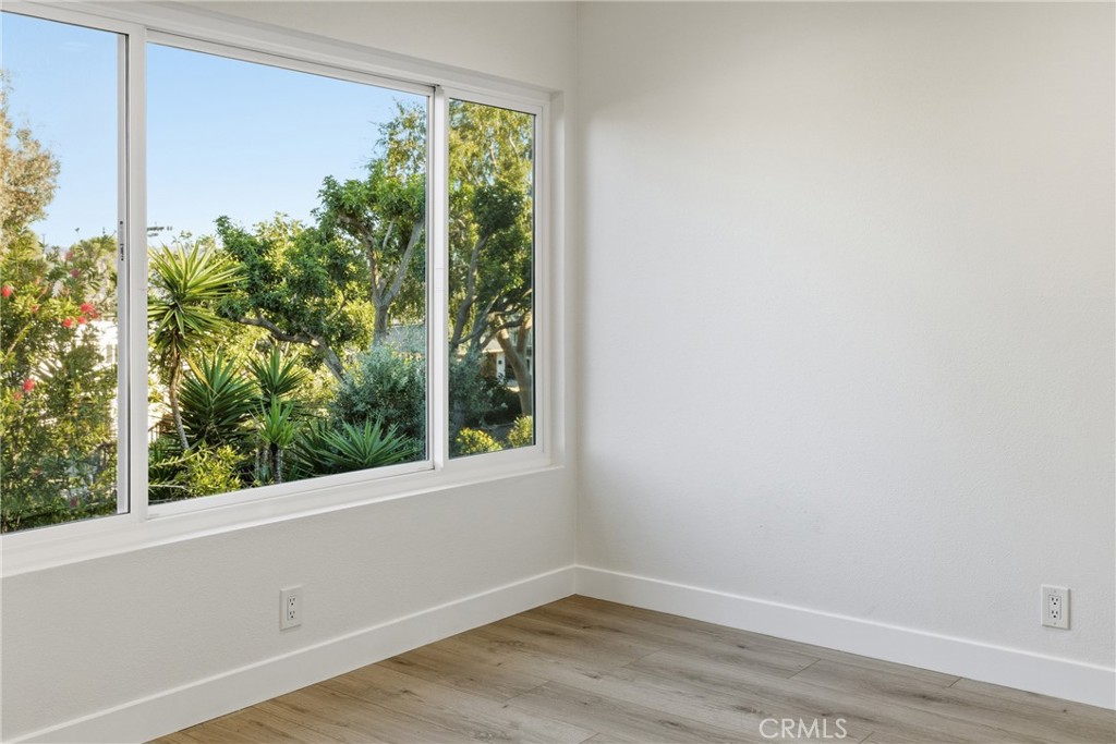 Second Bedroom with Large Window. - 25302 Neptune Drive, Dana Point CA 92629 - photo 18