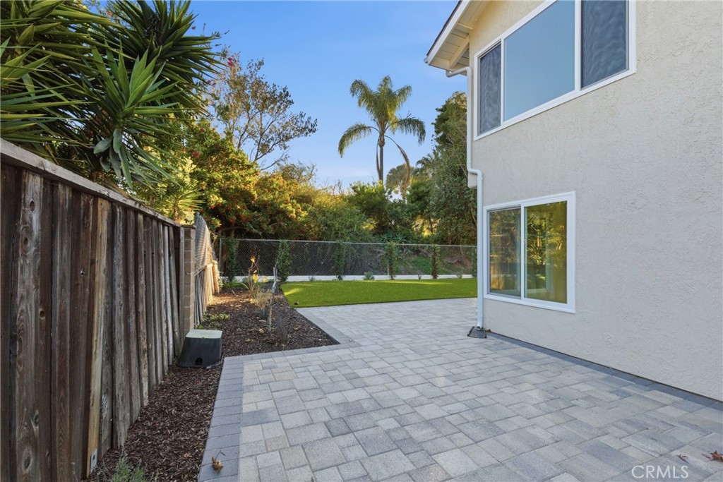 Side backyard (back part of sideyard) (left side of house when facing from street.) - 25302 Neptune Drive, Dana Point CA 92629 - photo 22