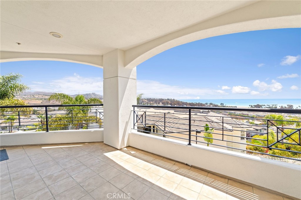 25382 Sea Bluffs Drive 8205, Dana Point CA 92629 - photo 1