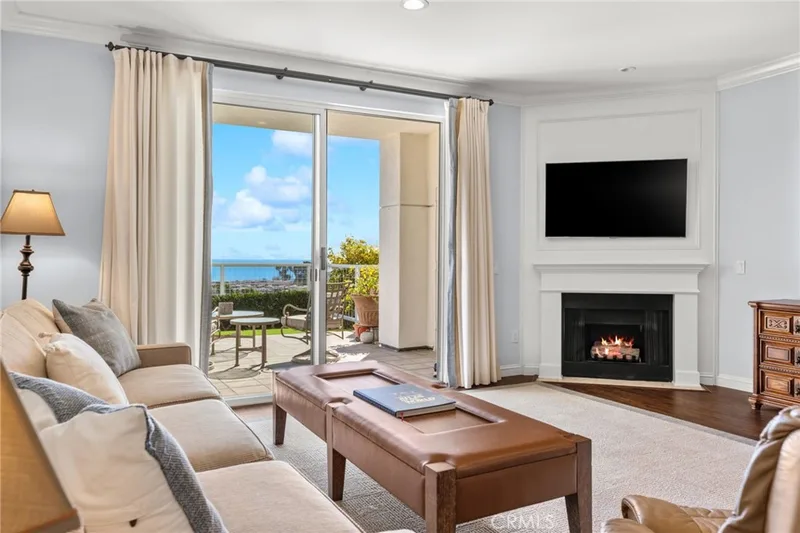 25422 Sea Bluffs Drive 105, Dana Point, CA 92629