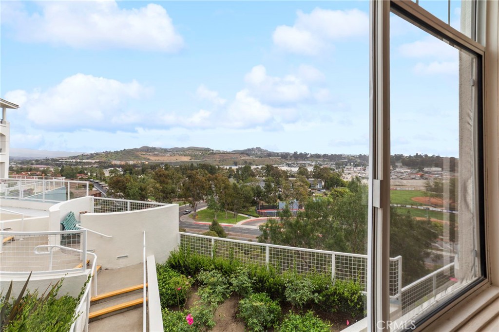 25422 Sea Bluffs Drive 204, Dana Point CA 92629 - photo 22