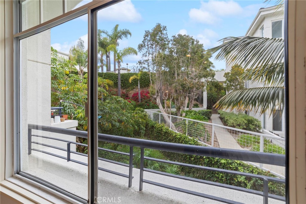 25422 Sea Bluffs Drive 204, Dana Point CA 92629 - photo 27