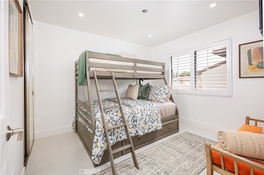 Bunkbed with Full Lower Mattress - 25656 Fishermans Drive 221, Dana Point CA 92629 - photo 21