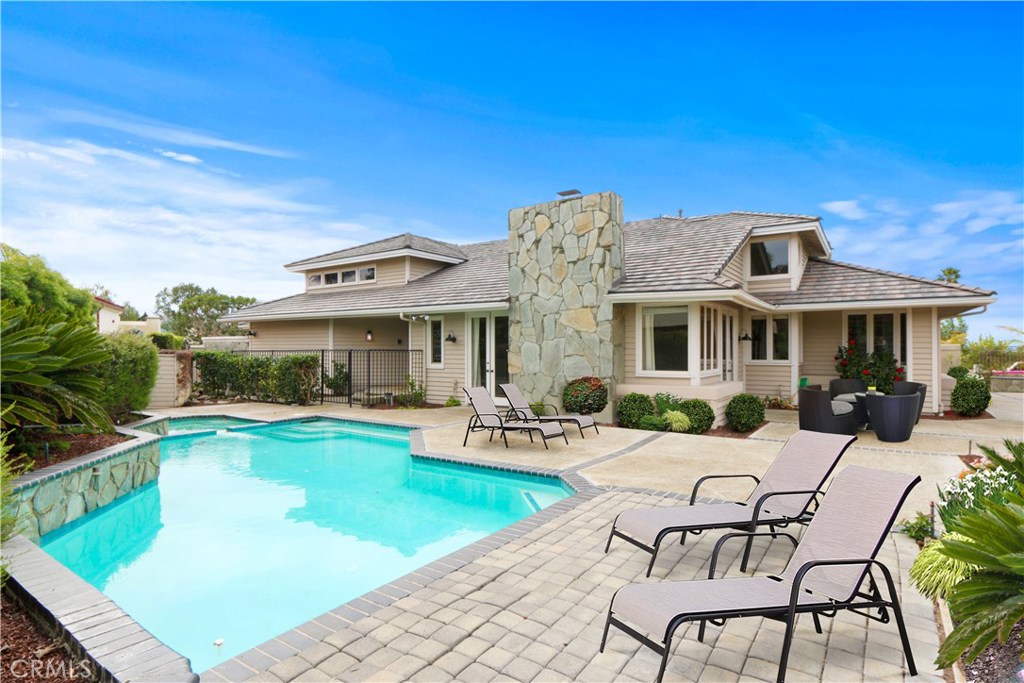 26 Los Monteros Drive, Dana Point CA 92629 - photo 1