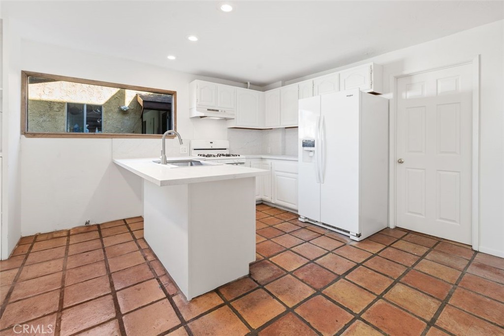 26391 Via California B, Dana Point CA 92624 - photo 6