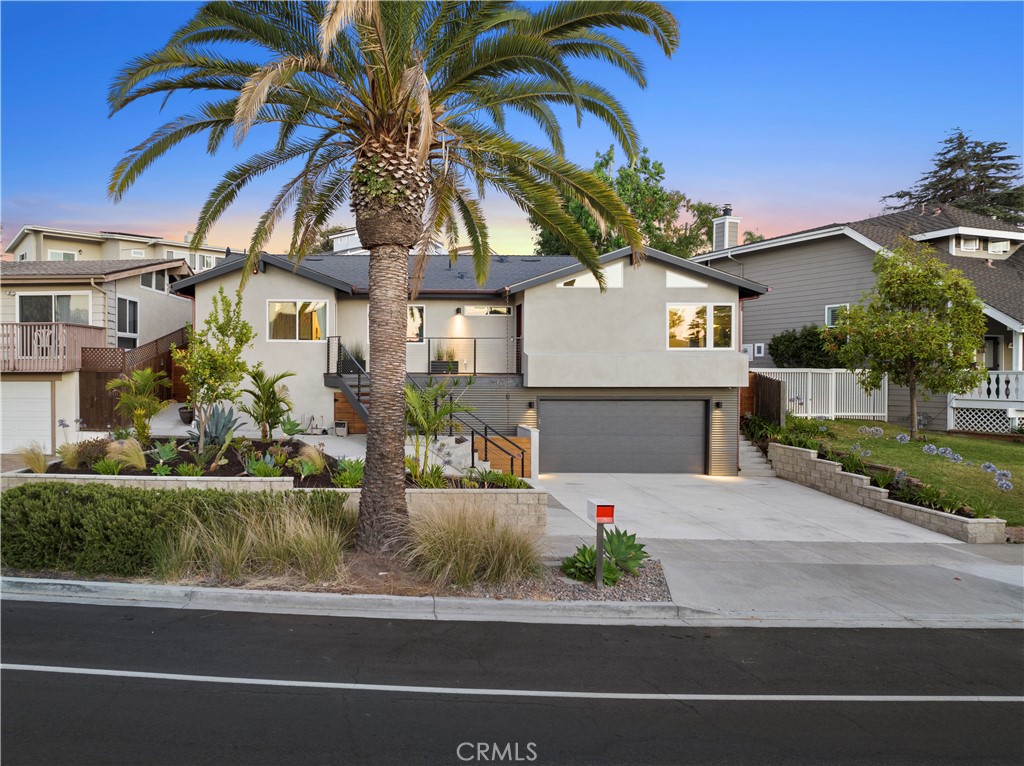MARVELOUS LIFESTYLE & LOCATION! This FULLY remodeled, resort style home, w/Owned SOLAR, will blow you away - 26722 Avenida Las Palmas, Dana Point CA 92624 - photo 1