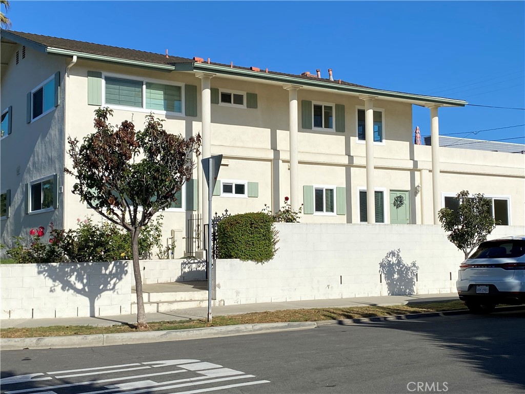 Corner lot, lower unit - 26854 Vista Del Mar 1, Dana Point CA 92624 - photo 1
