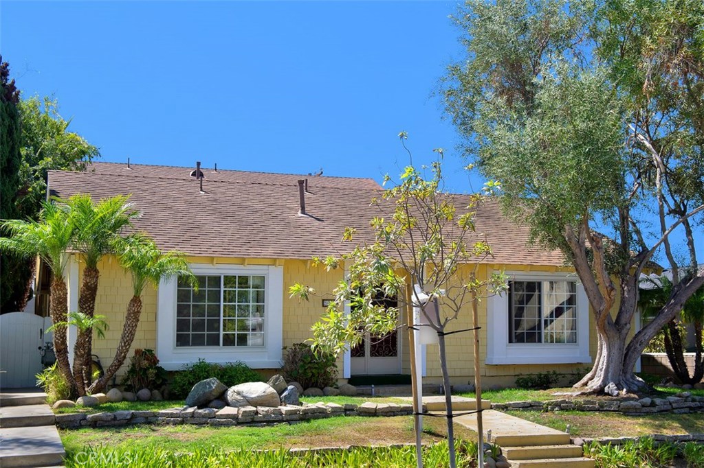 Unit A is street facing, one story - 26872 Vista Del Mar, Dana Point CA 92624 - photo 1
