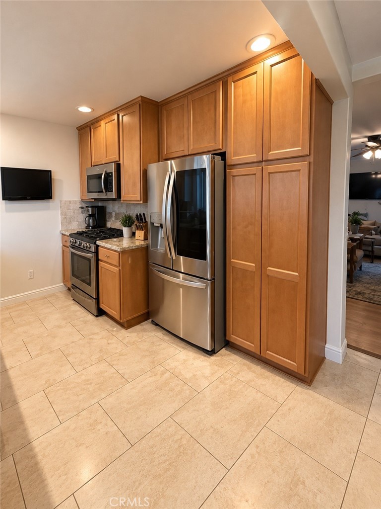 Kitchen Unit 1 - 26905 Avenida Las Palmas, Dana Point CA 92624 - photo 10