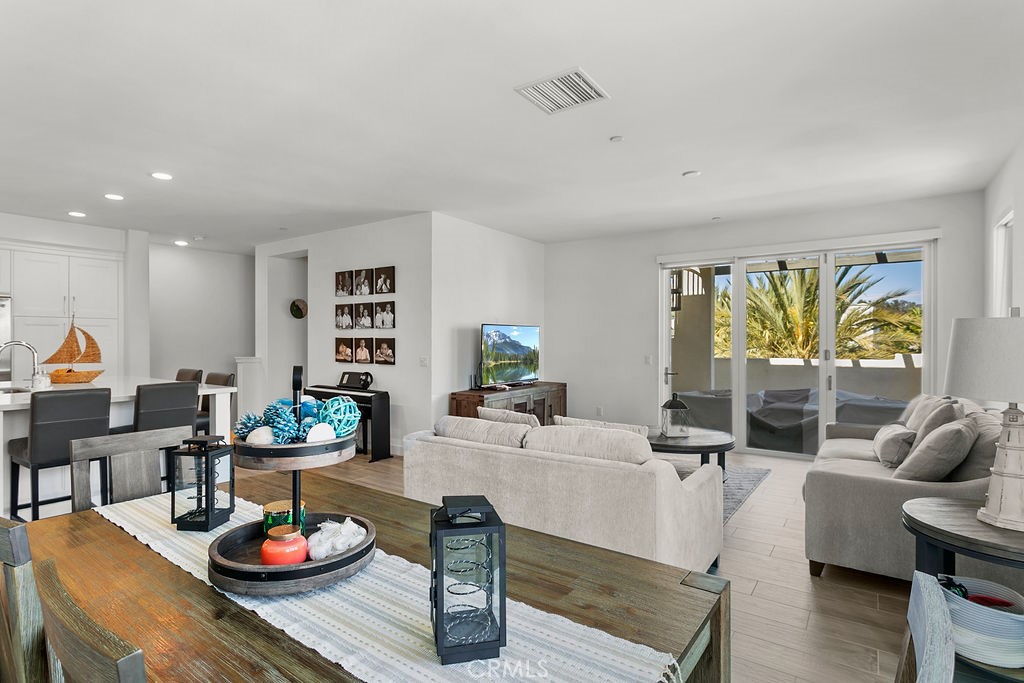 Open concept. - 2867 Doheny, Dana Point CA 92629 - photo 5