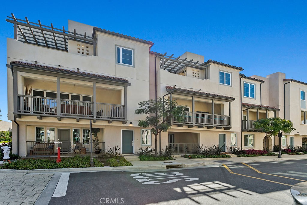 2867 Doheny is located across from the community pool and spa. - 2867 Doheny, Dana Point CA 92629 - photo 21