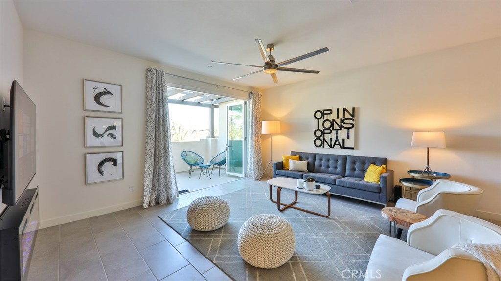 Living room off of kitchen. - 2869 Doheny Way, Dana Point CA 92629 - photo 13