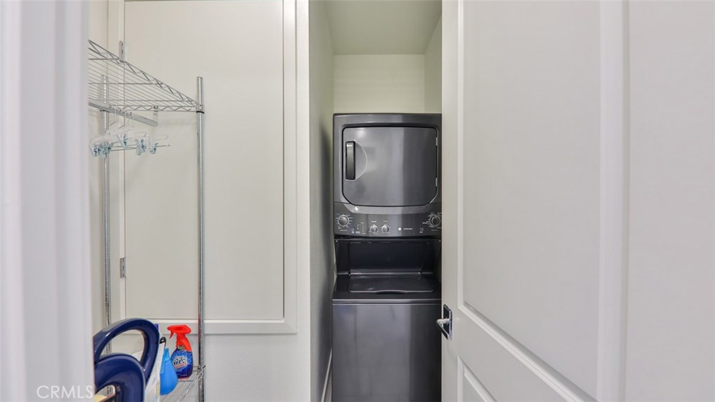 Laundry room - 2869 Doheny Way, Dana Point CA 92629 - photo 49