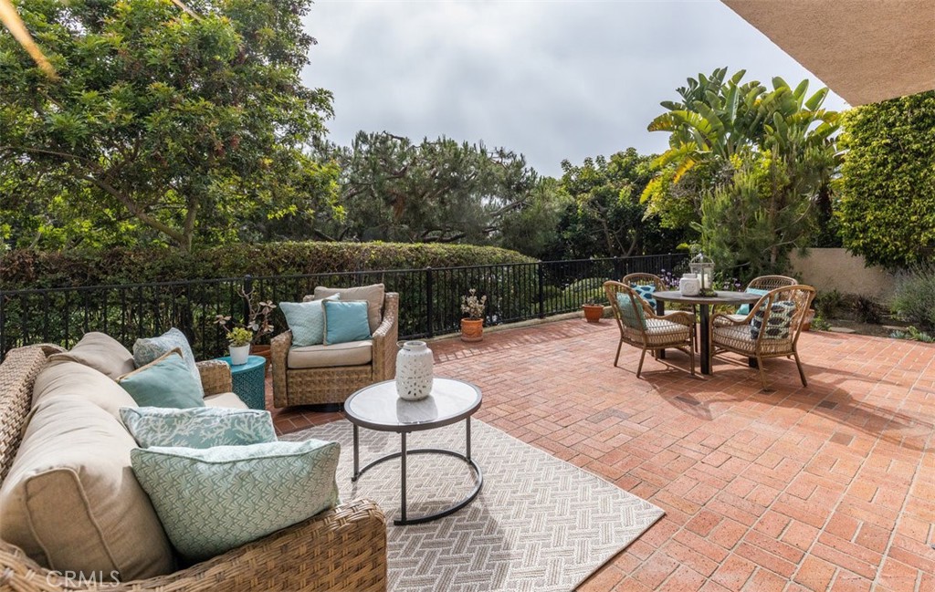 Spacious private backyard retreat - 3 Saint Kitts, Dana Point CA 92629 - photo 1