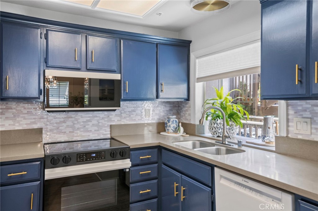 32 Corniche D, Dana Point CA 92629 - photo 10