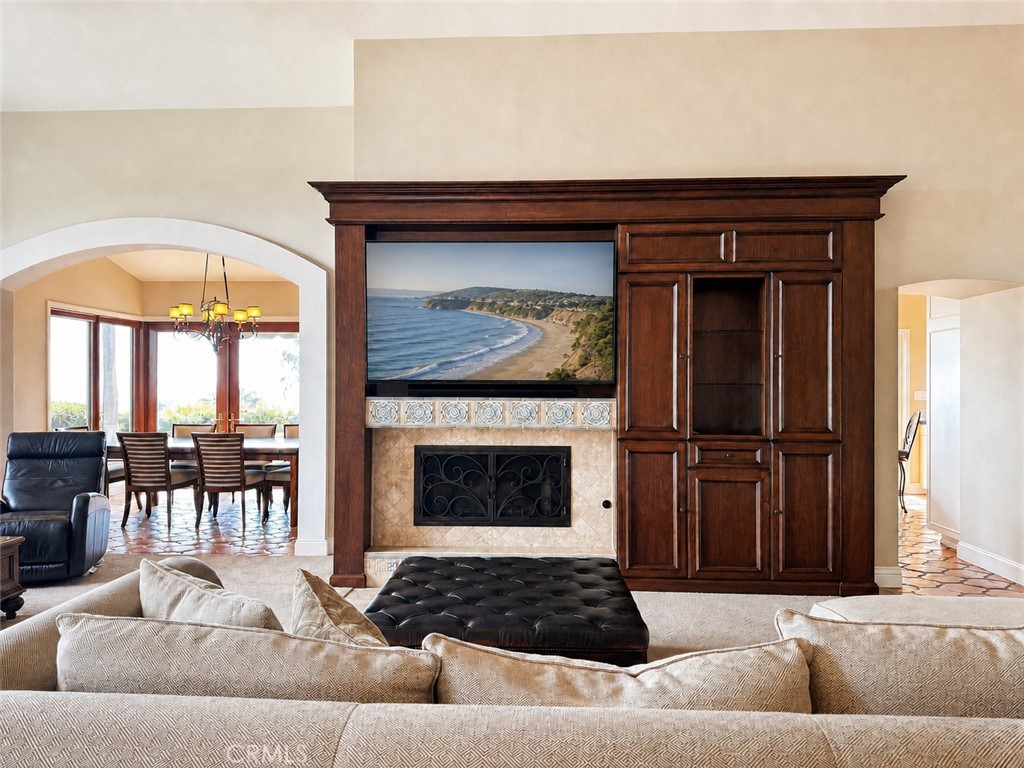 Spacious living room - 32355 Via Antibes, Dana Point CA 92629 - photo 7