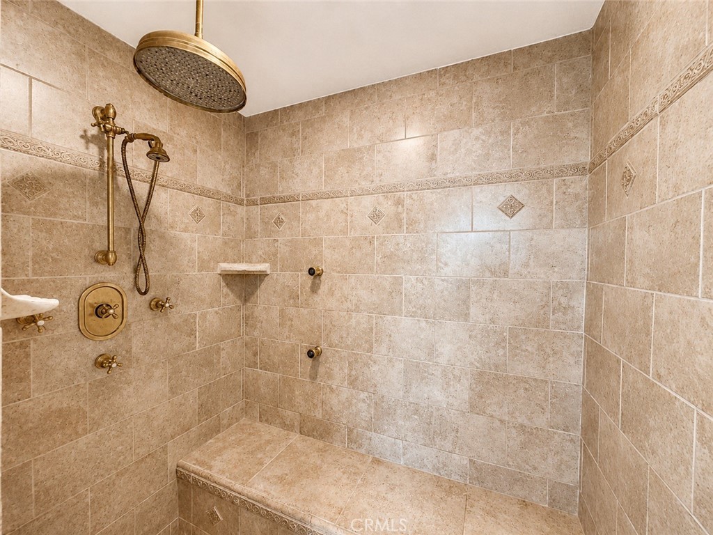 The walk-in shower - 32355 Via Antibes, Dana Point CA 92629 - photo 19
