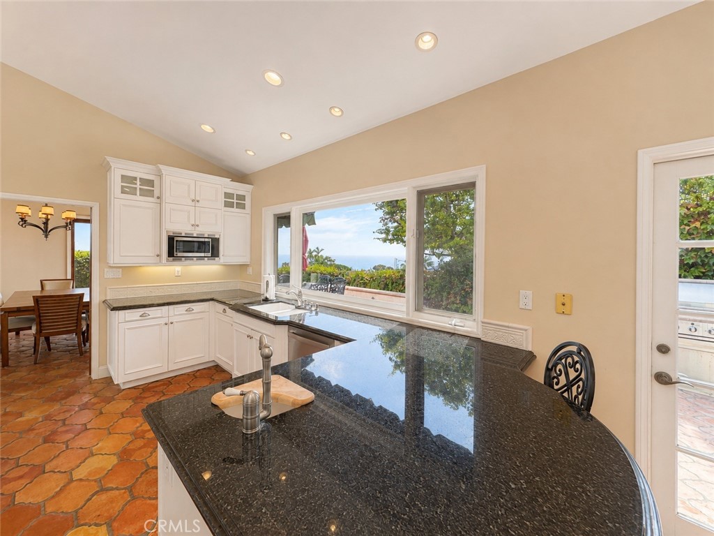 Ocean view cooking - 32355 Via Antibes, Dana Point CA 92629 - photo 35