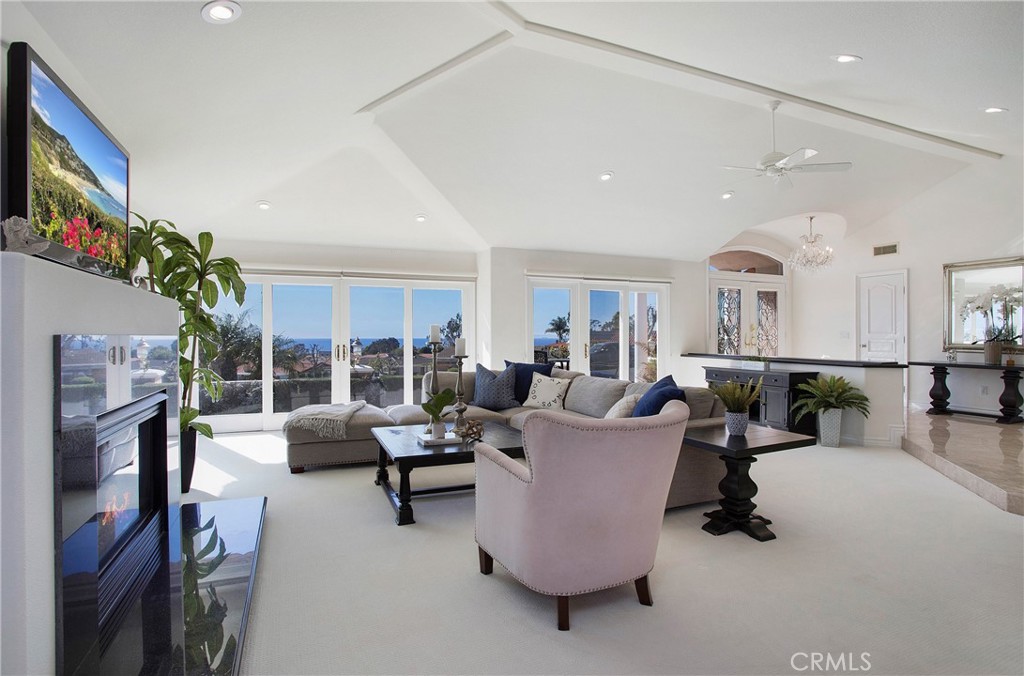 Great room viewing to the ocean. - 32382 Via Mentone, Dana Point CA 92629 - photo 1