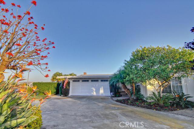 HUGE CORNER LOT WITH DRIVE THROUGH DRIVE WAY, GORGEOUS MATURE TREES AND INCREDIBLE VIEWS - 32522 AZORES Road, Dana Point CA 92629 - photo 1