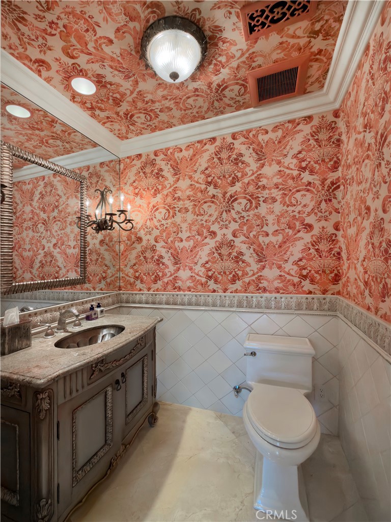 POWDER ROOM - 32572 Balearic, Dana Point CA 92629 - photo 22