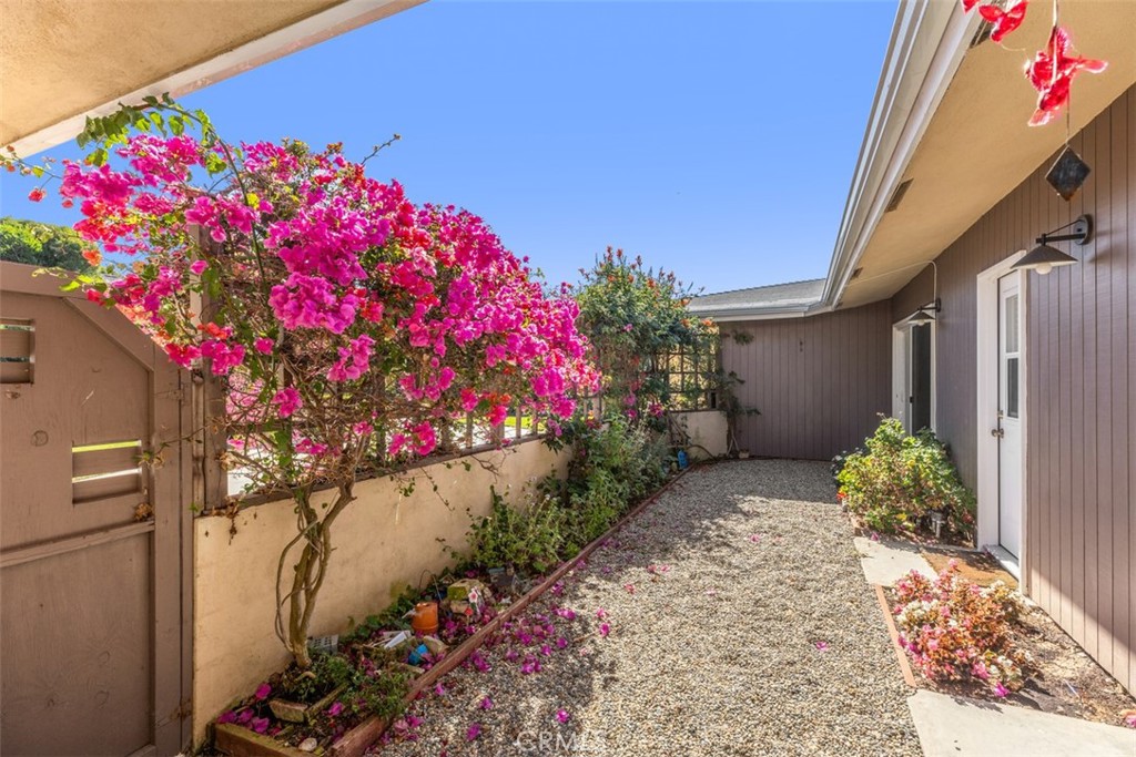 Patio wall has been upgraded - 32611 Mediterranean Drive, Dana Point CA 92629 - photo 28