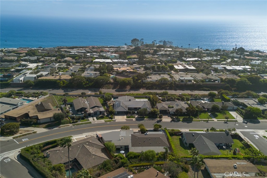 32702 Seven Seas Drive, Dana Point CA 92629 - photo 2