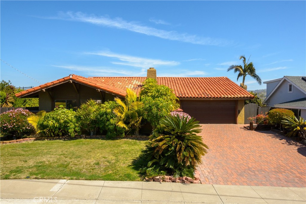 Great 4 bedroom single story home with views! - 32932 Barque Way, Dana Point CA 92629 - photo 1