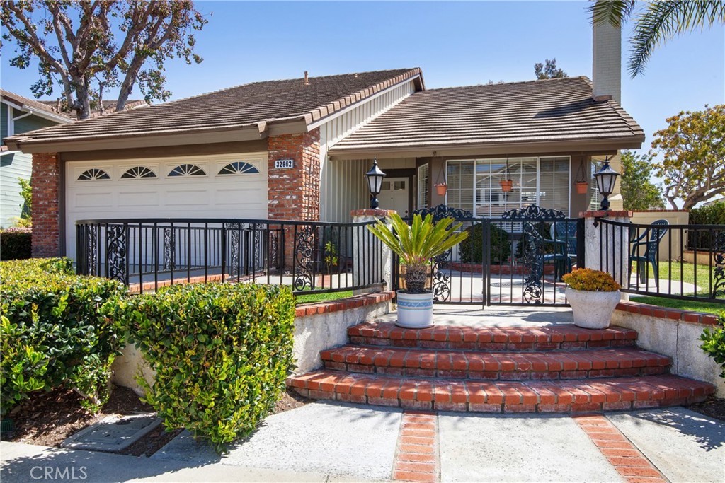 32962 Danacedar, Dana Point CA 92629 - photo 1