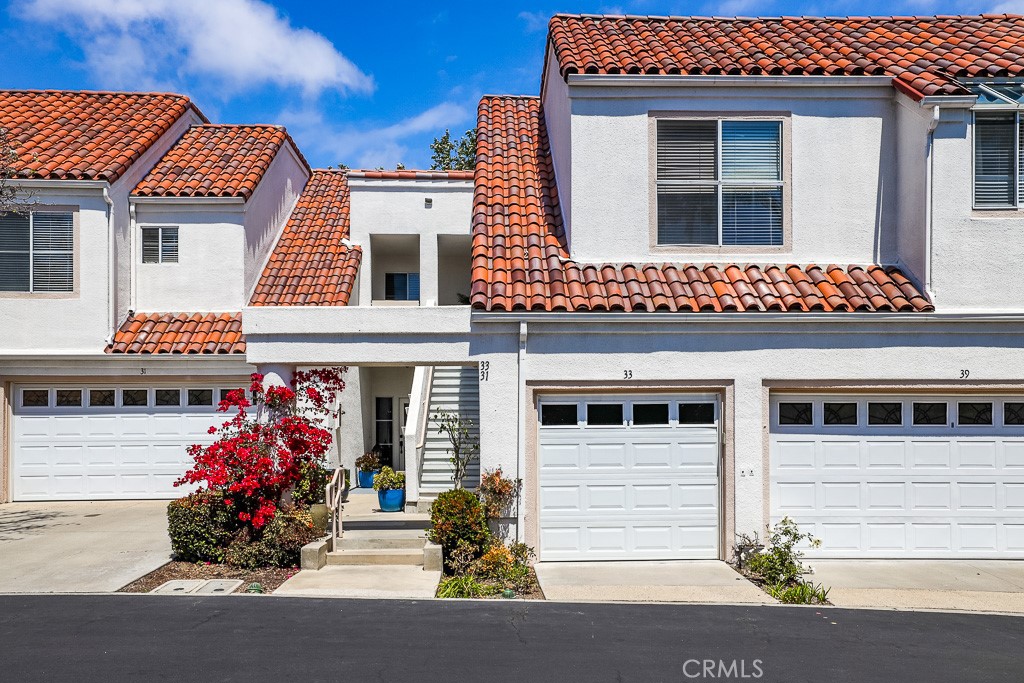 Upstairs Secluded Condo - 33 La Paloma, Dana Point CA 92629 - photo 1