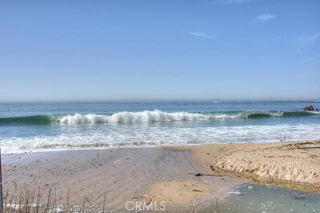 Fabulous walk to beach location! Walk to Strands and Salt Creek Beaches plus the wonderful headland trails! - 33 Regatta Way, Dana Point CA 92629 - photo 1