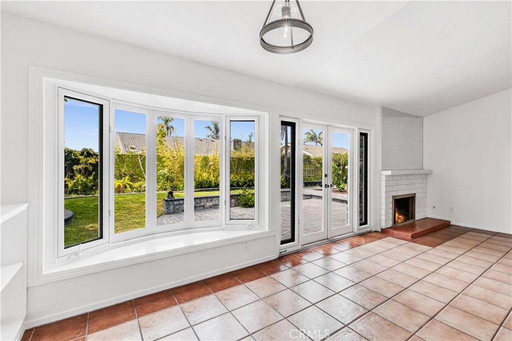 photo digitally altered-fireplace - 33051 Christina, Dana Point CA 92629 - photo 14
