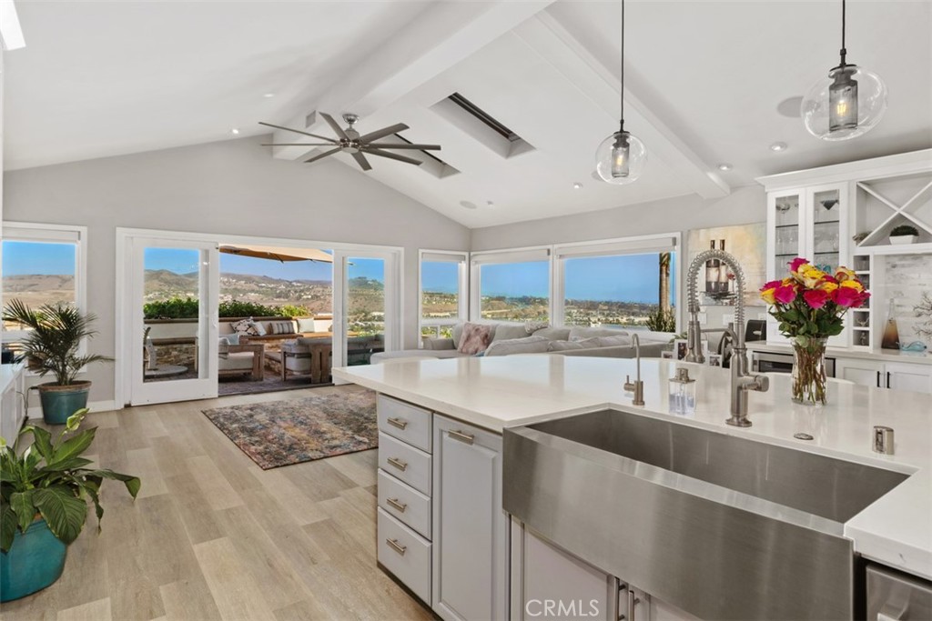 33082 Mesa Vista Dr, Dana Point CA 92629 - photo 12