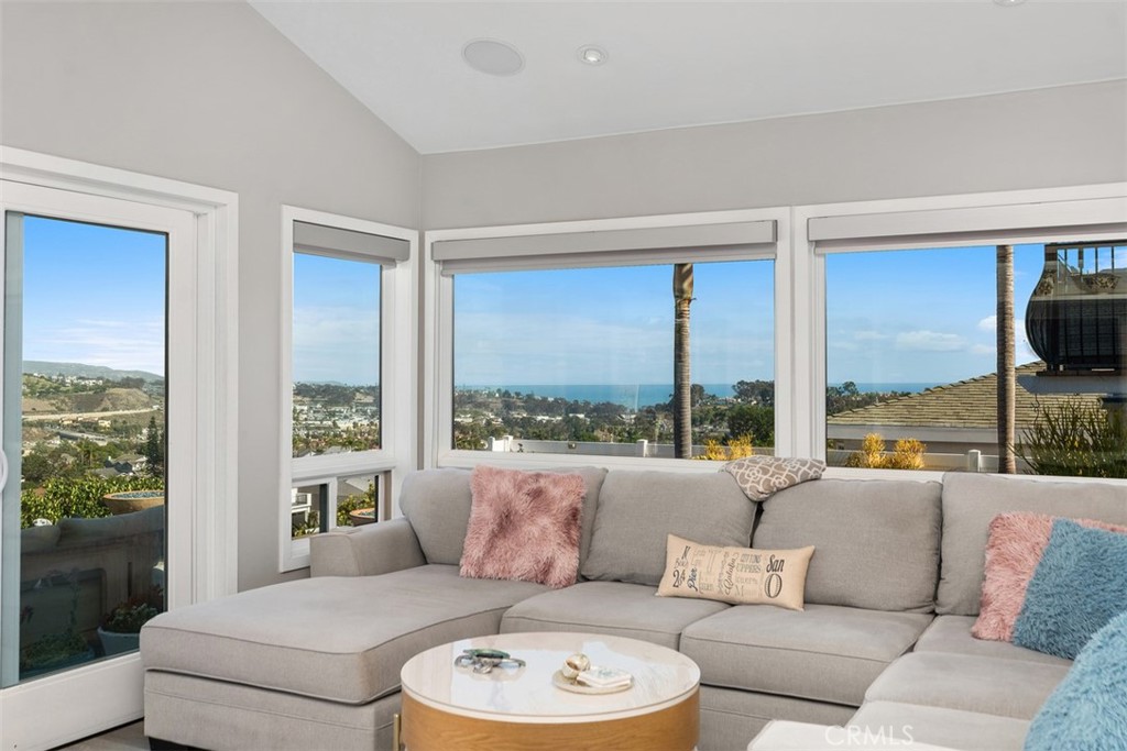 33082 Mesa Vista Dr, Dana Point CA 92629 - photo 16