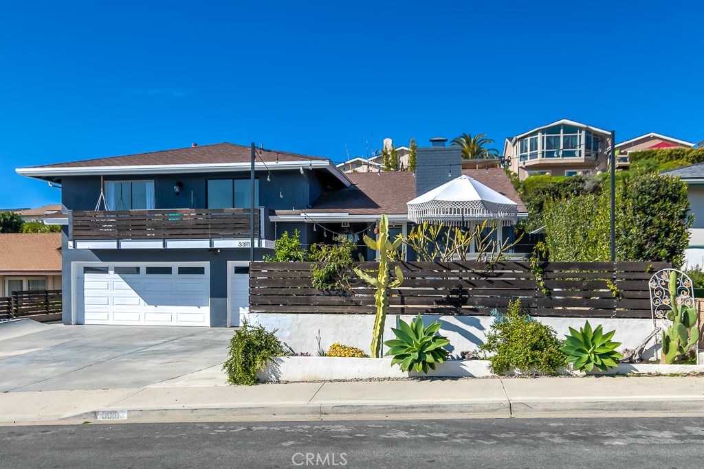 CURB APPEAL WITH LUSH AND LOW MAINTENANCE PLANTS - 33111 Marina Vista Drive, Dana Point CA 92629 - photo 1