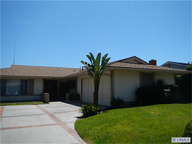 Spacious Driveway leading to the two car garage - 33132 MESA VISTA Drive, Dana Point CA 92629 - photo 1
