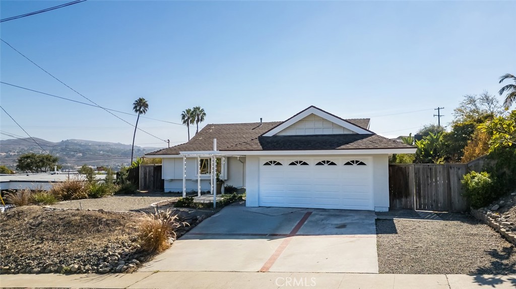 A very flexible Single story floor plan with 3 bed-2 bath on a large lot! - 33182 Blue Fin Dr, Dana Point CA 92629 - photo 1