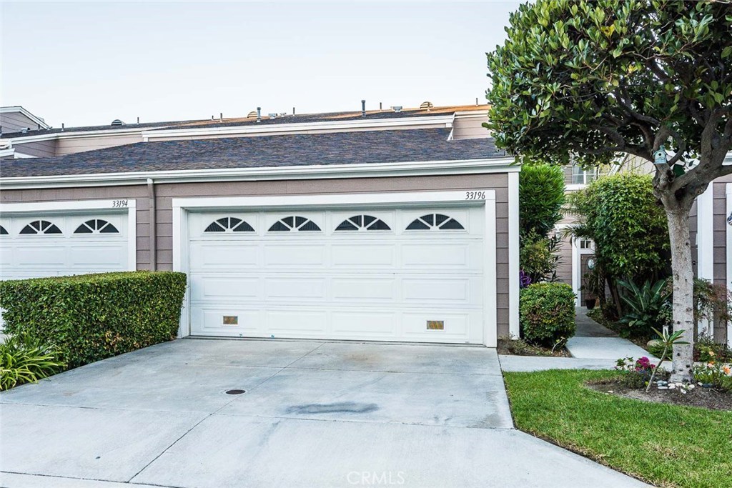 Townhome located in the peaceful gated community of Marinita, a couple of miles from the beach! - 33196 Ocean Ridge, Dana Point CA 92629 - photo 1