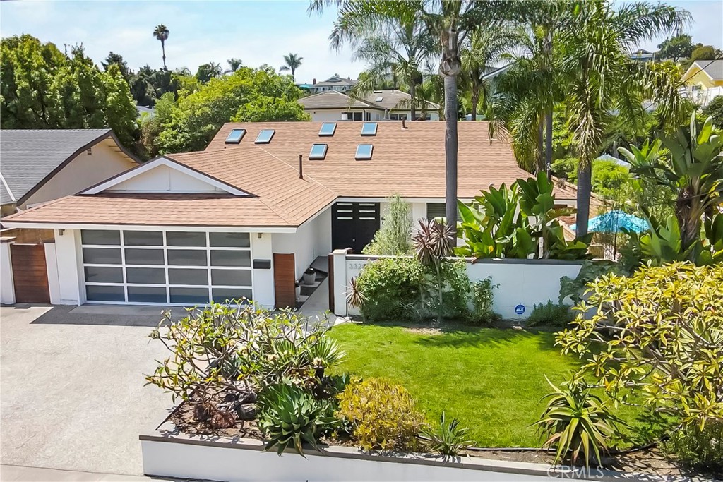 Welcome to this gorgeous, one story, coastal modern home! - 33231 Big Sur, Dana Point CA 92629 - photo 1