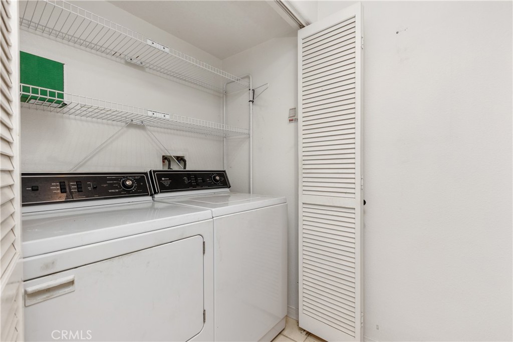 Main floor Laundry - 33292 Ocean Ridge, Dana Point CA 92629 - photo 18